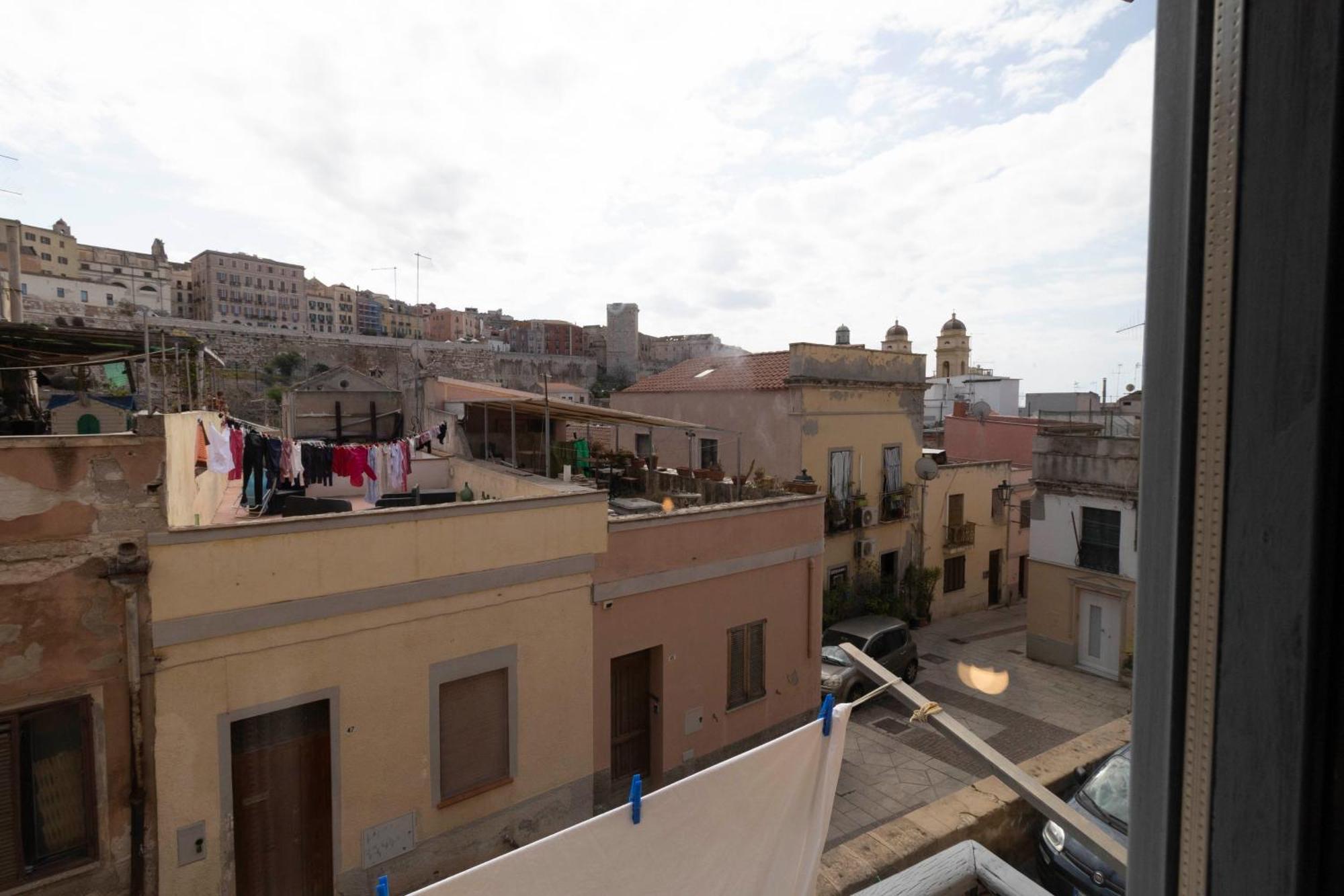 דירות Laribiancos Cagliari Centro Storico מראה חיצוני תמונה
