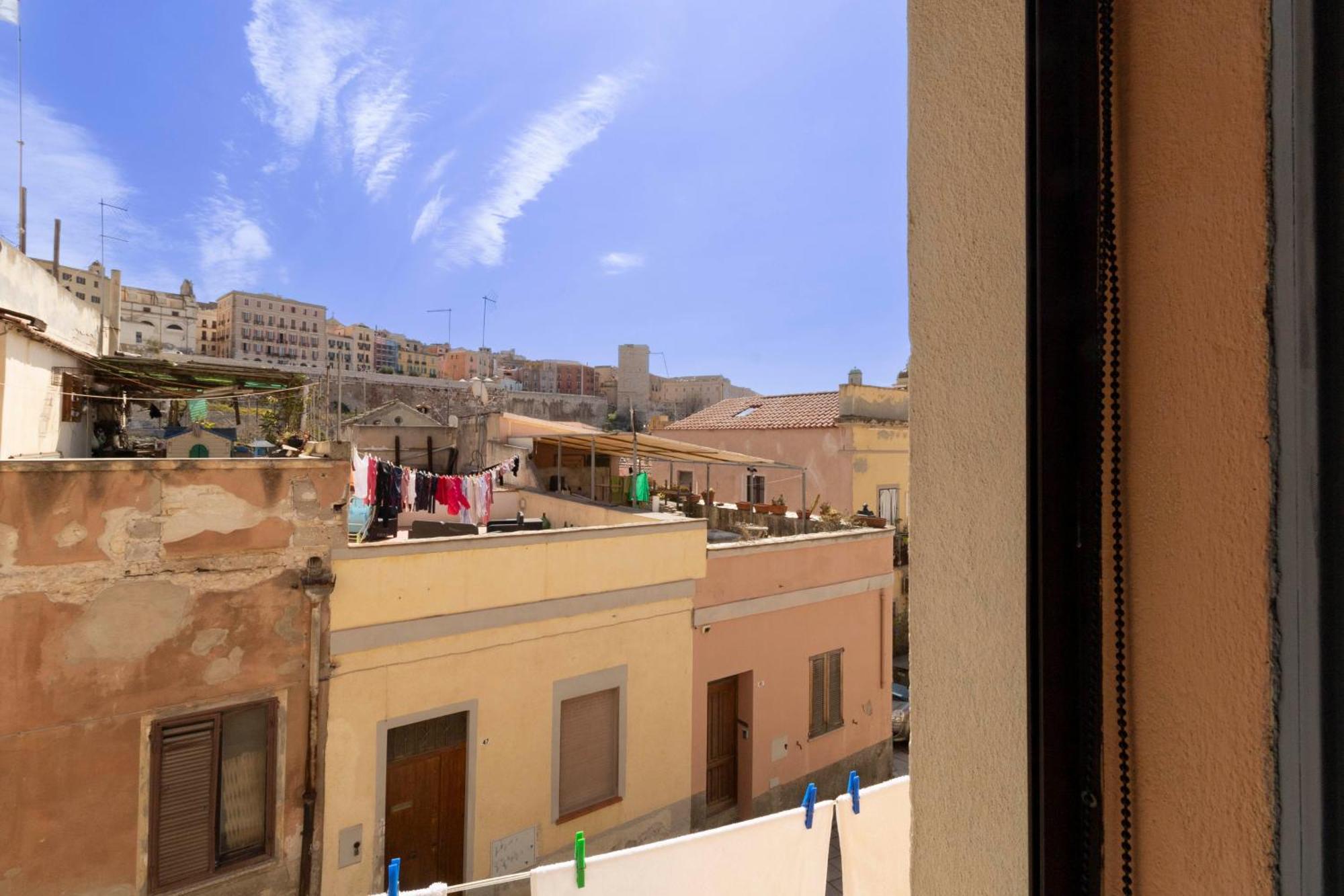 דירות Laribiancos Cagliari Centro Storico מראה חיצוני תמונה