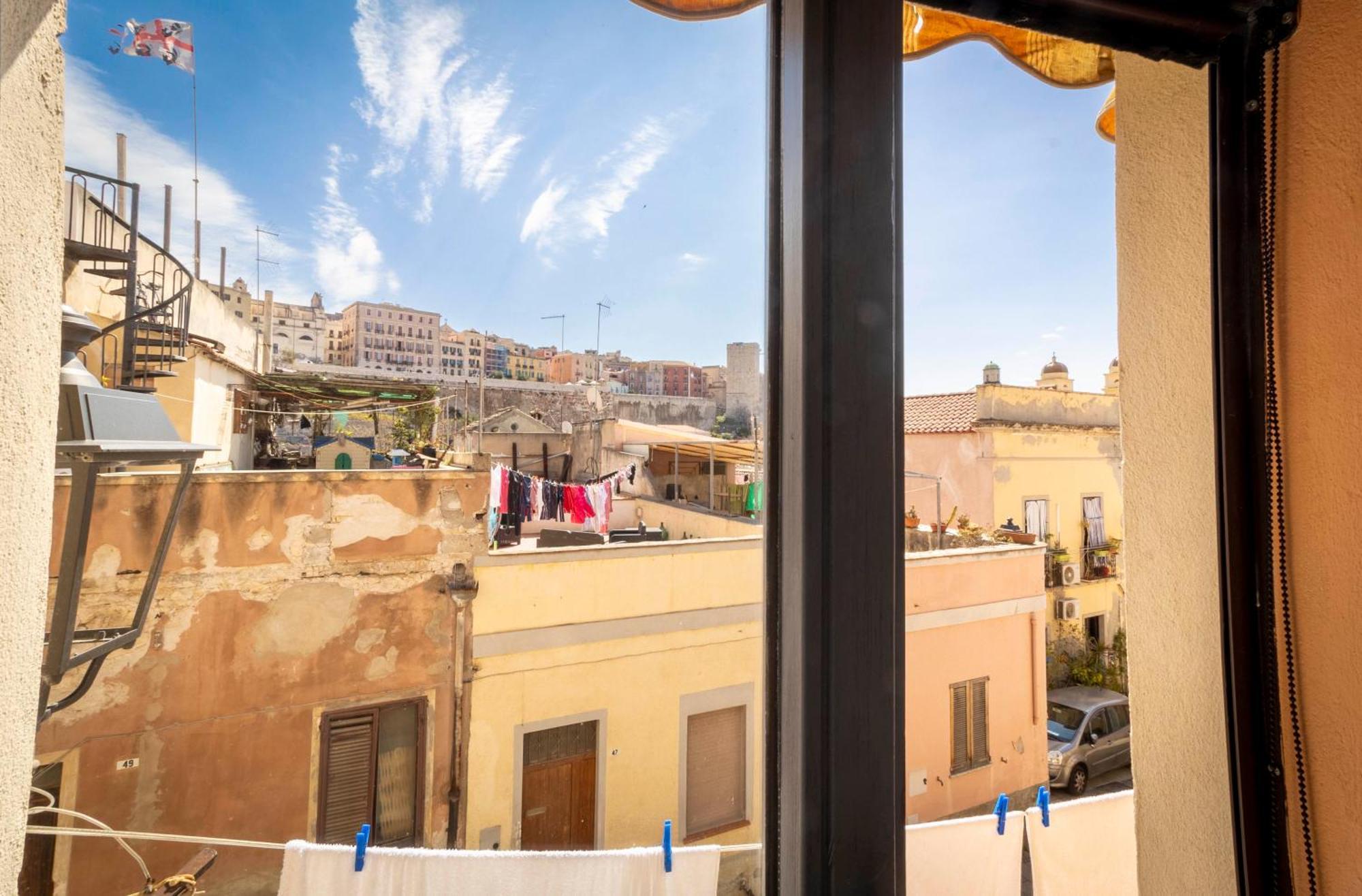 דירות Laribiancos Cagliari Centro Storico מראה חיצוני תמונה